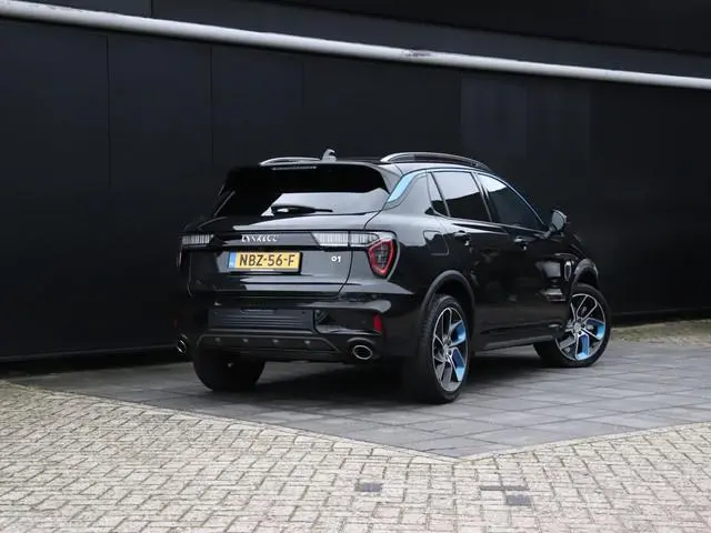 Lynk & Co 01 1.5 | ZWARTE HEMEL | MEMORY | 360° CAMERA | INFINITY AUDIO | STOELVERW. | APPLE CARPLAY...