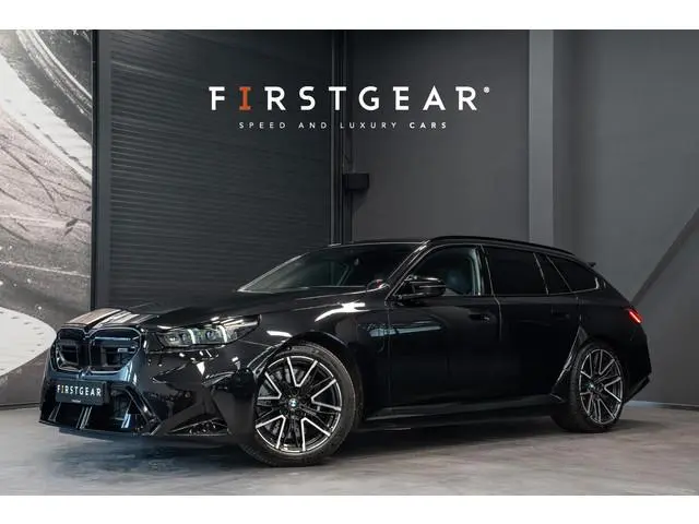 BMW 5-serie Touring M5 *M Driver’s Package / Bowers & Wilkins / Carbon-interieur / Stoelventilatie /...