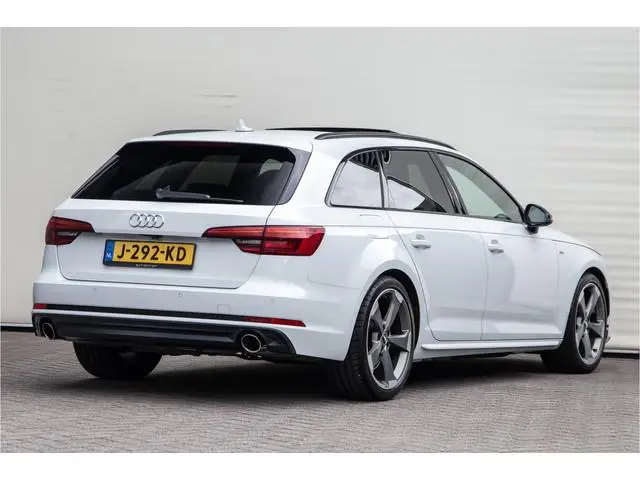 Audi A4 Avant 2.0 TFSI ultra Sport S line Edition, Pano, Massage, B&O, Sportstoelen, Adapt. Cruise 2...