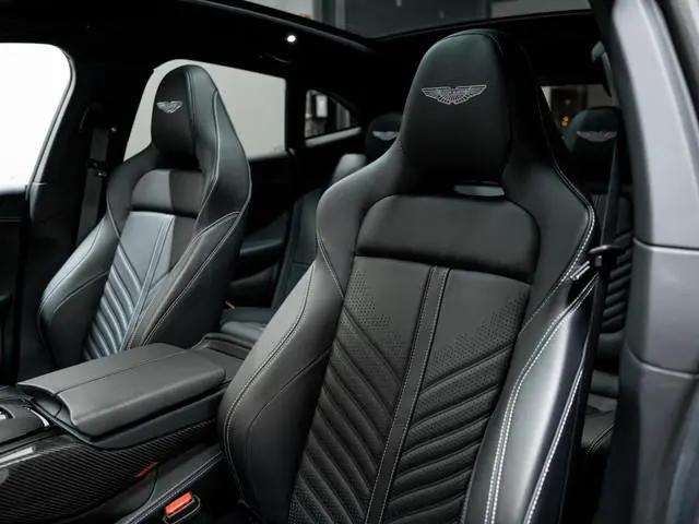 Aston Martin DBX