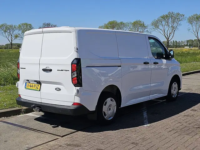 FORD TRANSIT CUSTOM 2.0 l1h1 led navi