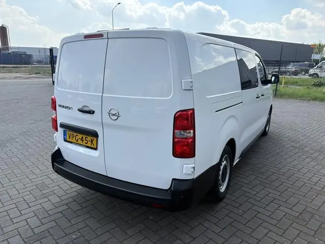 Opel Vivaro-e L3 DC 75 kWh Dubbele Cabine | Airco | Navigatie