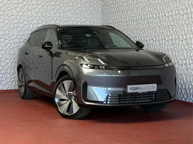 Lynk & Co 08 Lynk & Co 08 MORE 2026 PHEV AKTIE €10.000.- ONDER NW PRIJS 200KM ELEK. PANO MATRIX LED...