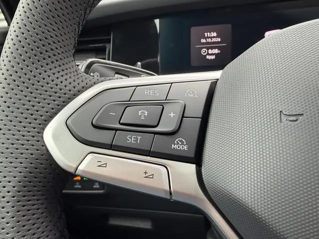 Volkswagen Tayron 1.5 eHybrid R-Line |Pano|Trekhaak|HUD|