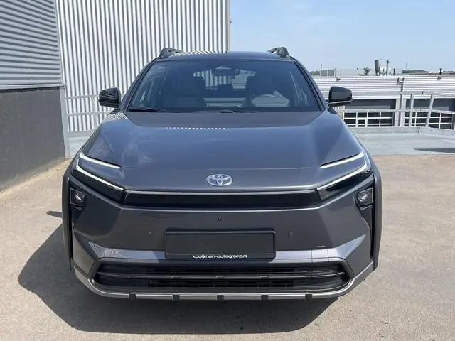Toyota bZ4X Touring Dynamic Limited Edition 75 kWh Nu €3.000,- voordeel! Nu tijdelijk extra scherp g...