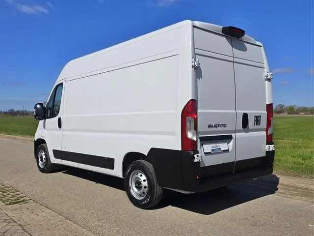 Fiat Ducato 2.2 MultiJet L2 H2 3.5t - 140 Pk - Euro 6 - Groot Scherm - Navi - ParkeerCamera - Airco...