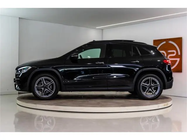 Mercedes-Benz GLA-klasse 250 e AMG 218PK | Pano | Keyless | Dodehoek | ACC | Carplay | 12 MND Garant...