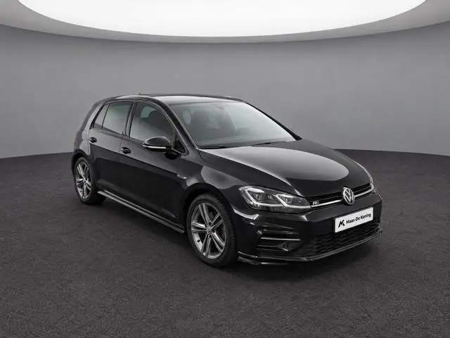 Volkswagen Golf 1.5 TSI 150pk DSG Highline Business R · Apple/Android Car Play · Afneembare Trekhaak...