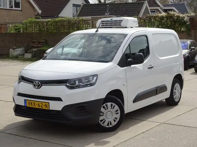 Toyota PROACE CITY 1.5 D-4D Dag/nacht Koel-vriestransport Euro 6