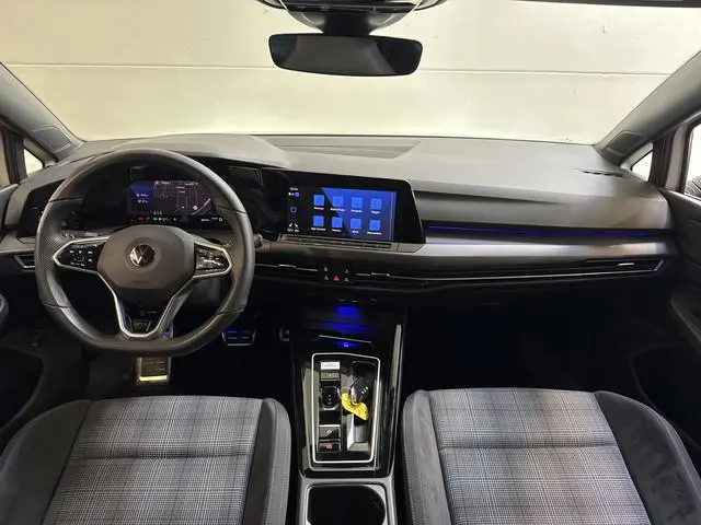 Volkswagen Golf GTE 245PK HYBRID SPORT CARPLAY/ACC/SFEERVERL/STUURVERW.