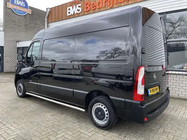 Opel Movano