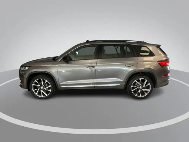 Skoda Kodiaq 1.5TSI/150PK Sportline DSG · Panoramadak · 20"LM · Apple/Android · Trekhaak · Garantie...