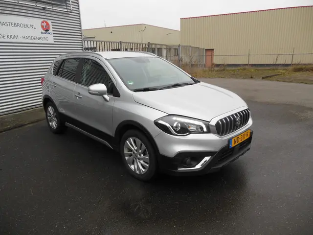 Suzuki S-Cross