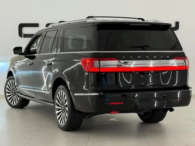 Lincoln Navigator 3.5L V6 Lang Preferred Grijs kenteken