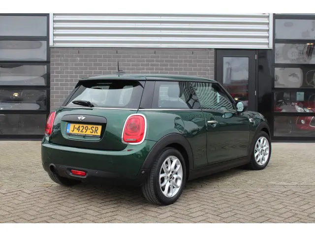 MINI Mini 1.2 One / Led / PDC / Navigatie / Stoelverwarming