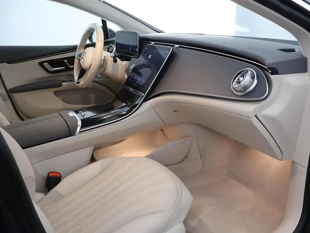 Mercedes-Benz EQS
