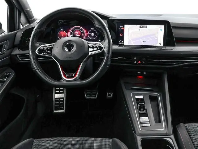 Volkswagen Golf 2.0 TSI 245pk DSG GTI · Panoramadak · Camera · Stuur- & Stoelverwarming · Apple/Andr...