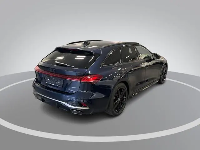 Audi A5 Avant 2.0 367pk e-hybrid Quattro S edition Comp · 360 Camera · Wegklapbare Trekhaak · Head-U...