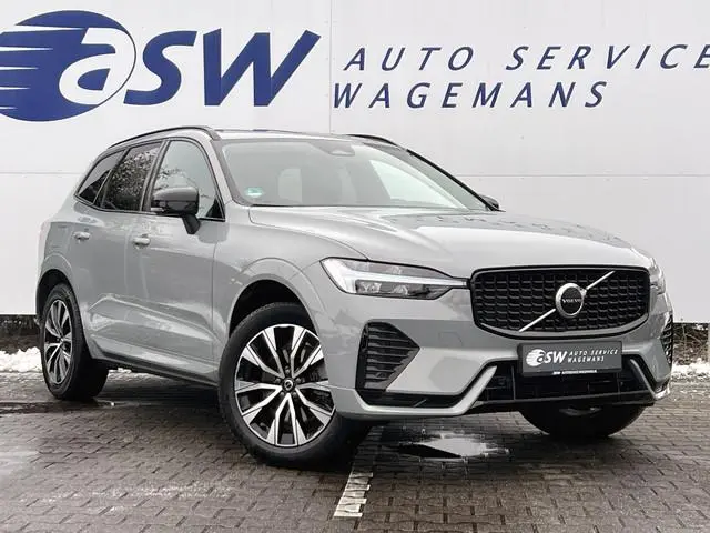 Volvo XC60 B4 Plus Dark | Trekhaak | Navi | Camera | Memory