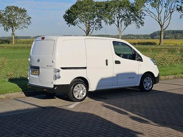 Nissan NV200