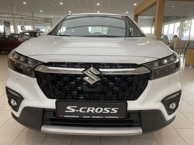 Suzuki S-Cross