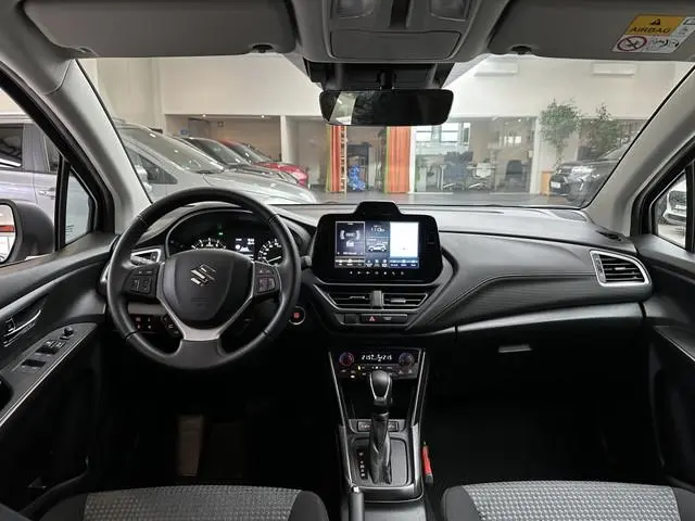 Suzuki S-Cross
