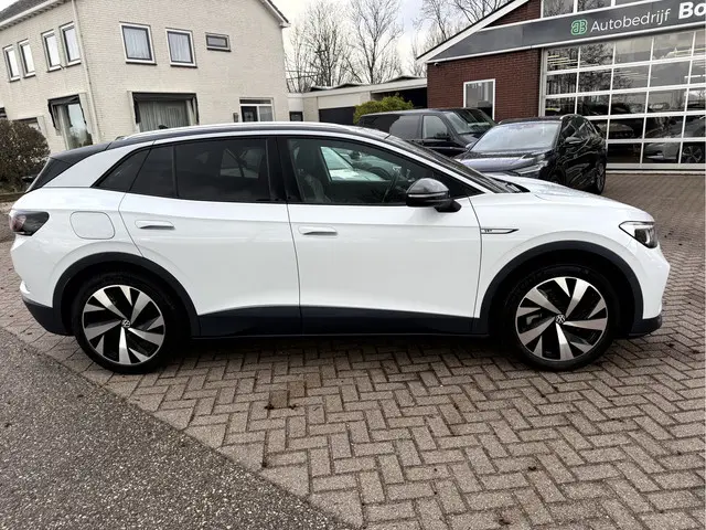 Volkswagen ID.4 First 77 kWh SOH 95.4%, 39402km, 20''Lmv, Stoel/Stuurverwarming