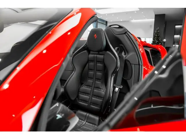 Ferrari SF90 Spider