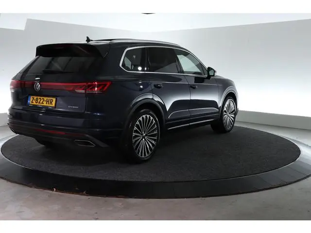 Volkswagen Touareg 3.0 TSi eHybrid 4MOTION Elegance | ALL-IN PRIJS | TREKHAAK | 360 CAMERA | LUCHTVE...