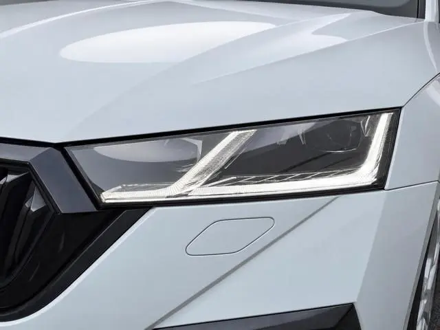 Skoda Octavia Combi 1.4 TSI RS iV PHEV 245pk DSG Business · Trekhaak inklap · Panoramadak · Camera ·...