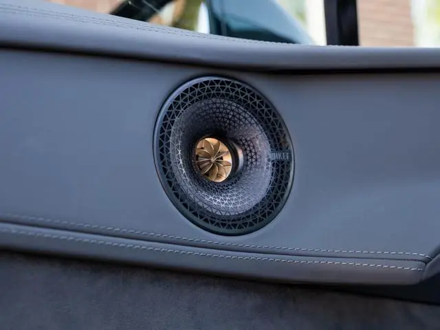 Lotus Eletre
