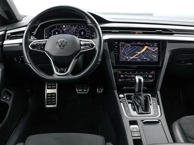 Volkswagen Arteon Shooting Brake 1.4 TSI 218pk DSG eHybrid R-Line Business+ · Panoramadak · 360 Came...