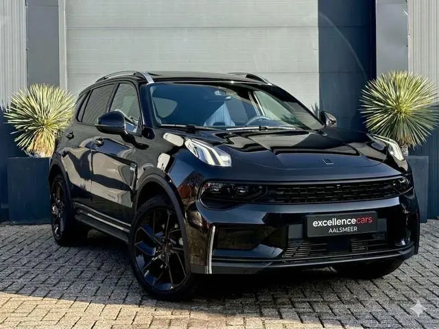Lynk & Co 01