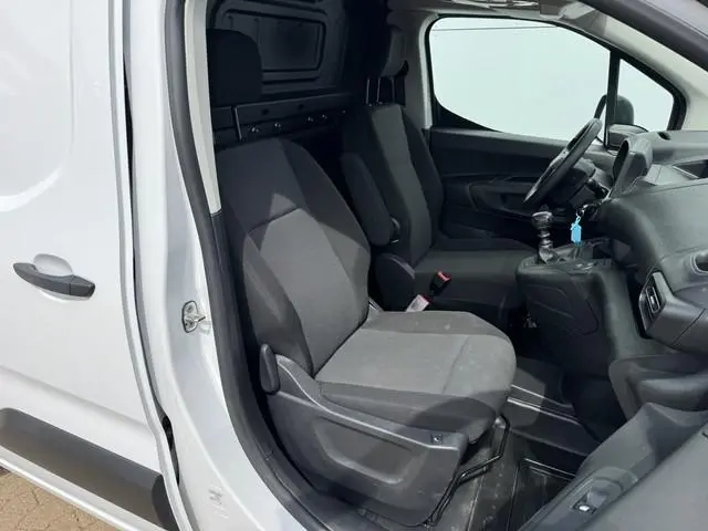 Toyota pro-ace