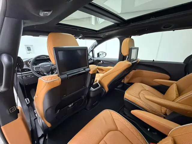 Lancia Voyager