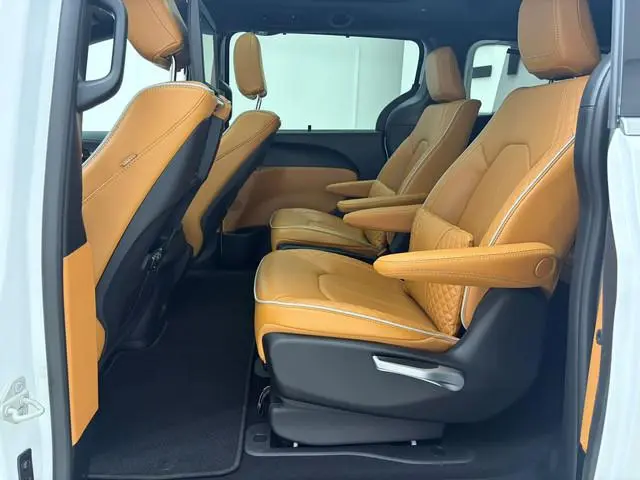 Lancia Voyager