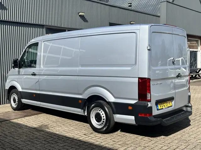 Volkswagen Crafter 35 2.0 TDI L3H2 Airco Cruise Bleutooth verbinding Apple Carplay controle 1e eigen...