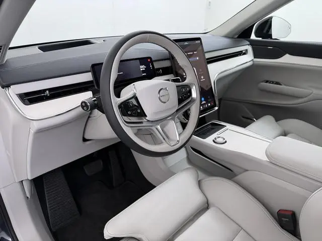 Volvo EX90