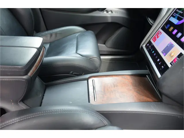 Tesla Model X Long Range Raven, Enhanced AutoPilot3.0 (twv 3.800,-)