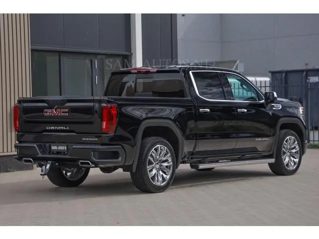 GMC Sierra
