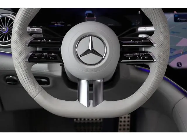 Mercedes-Benz EQS
