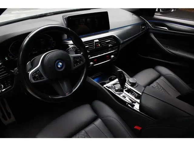 BMW 5-serie Touring 530e Business Edition Plus M Sport