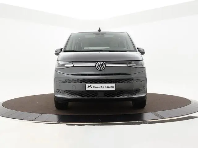 Volkswagen Multivan 1.4 218pk DSG eHybrid L2H1 Life Business · Glazen dak · Trekhaak · Camera · Elek...