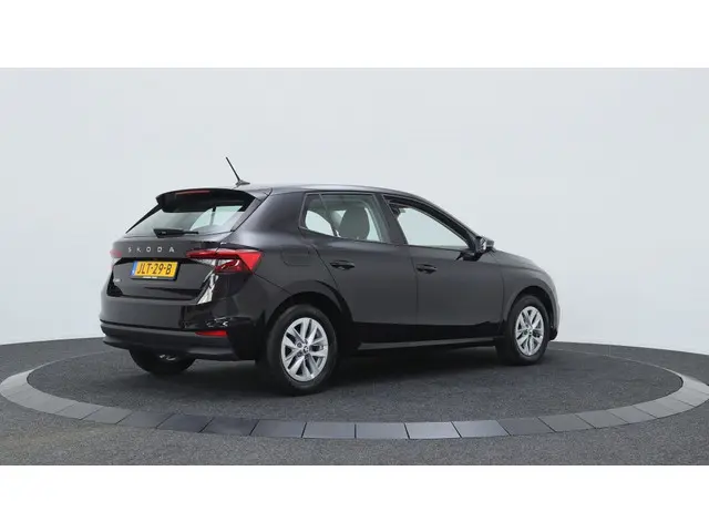 Skoda Fabia 1.0 TSI Selection | Private Lease 429,- | Carplay | Airco |