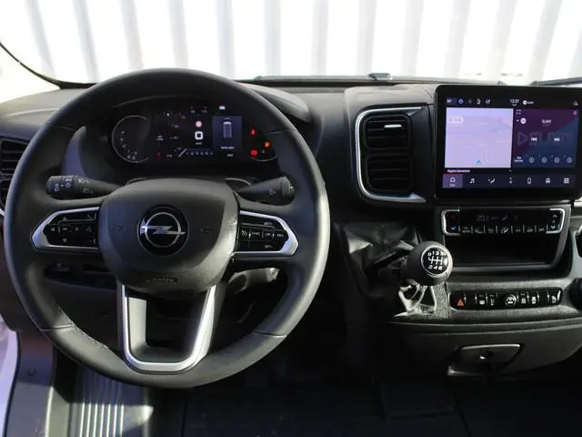 Opel Movano