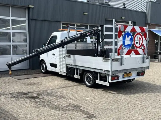 Renault Master T35 2.3 dCi Hiab Laadkraan T-CLX 013 Trekhaak 2500 kg Airco Cruise controle 2-Persoon...
