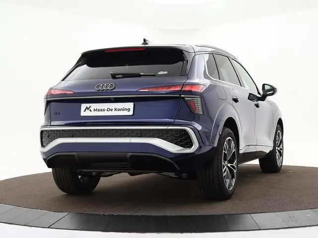 Audi Q3 1.5 TFSI e-hybrid S edition 272 PK · Techniekpakket plus · Privacy glas · S line interieur m...