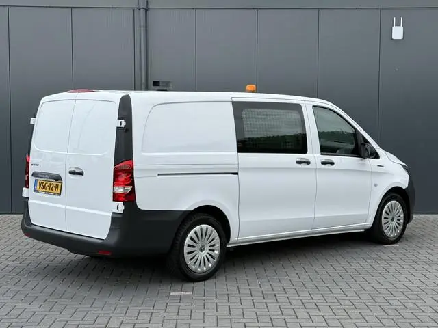 Mercedes-Benz eVito 66 kWh / FULL ELECTRIC / L2H1 / AUTOMAAT / BOTT INRICHTING / 1e EIG. / CAMERA /...