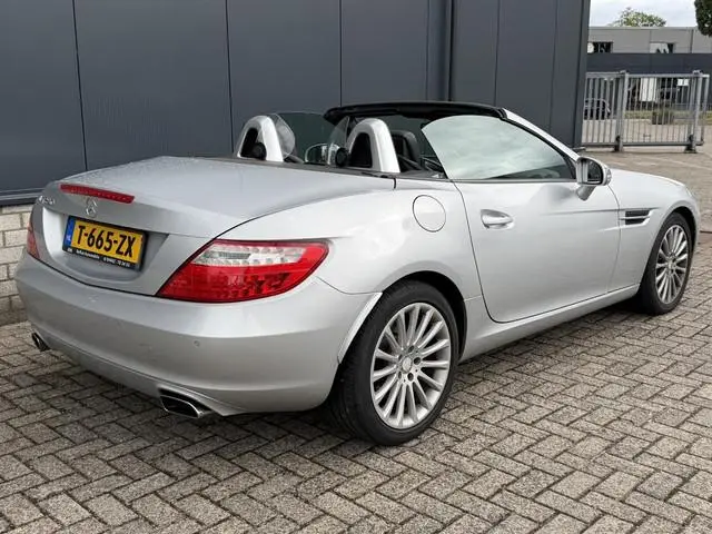 Mercedes-Benz SLK-klasse 250 17"/Leder/Stoelverwarming/Navigatie/PDC/Alarm/Climate/Cruise