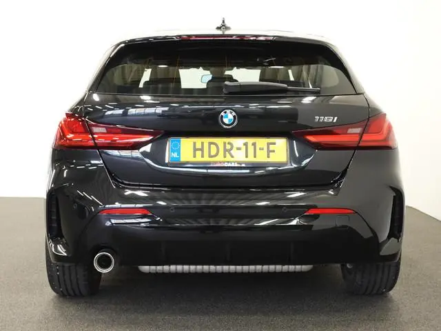 BMW 1-serie 118i M-Sport Automaat  Digitale Cockpit Climate control Stoel verwarming LED  Sfeer verl...